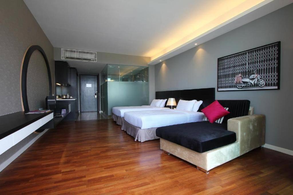 Shore Studio Rivercity View Malacca Eksteriør billede