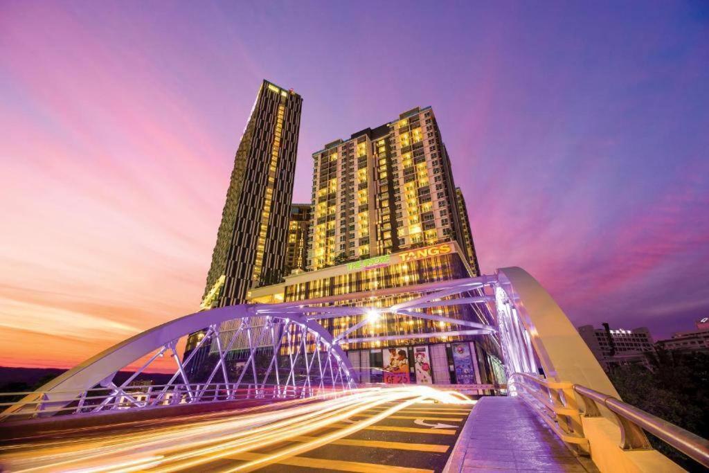 Shore Studio Rivercity View Malacca Eksteriør billede